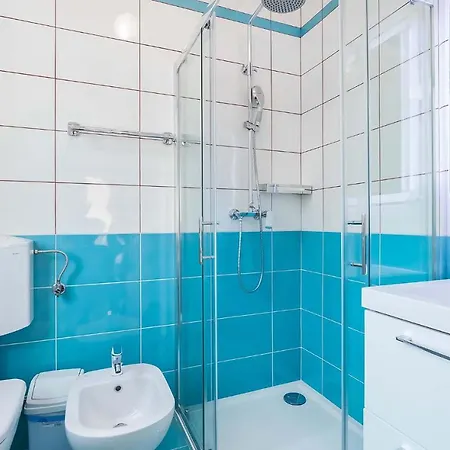 Rino, Apartment