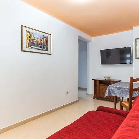 Rino, Poreč