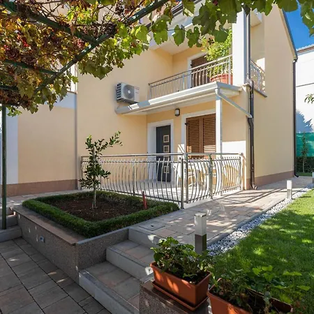 Rino, Poreč
